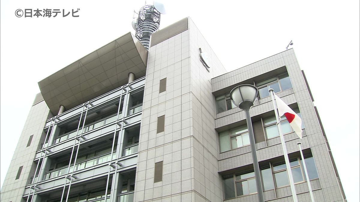 【社会】74歳の男が今年3度目の逮捕　1度目は9歳児童をはねた疑い　児童は今も意識不明の重体　2度目は高校生をひき逃げ容疑　3度目は…　鳥取県伯耆町